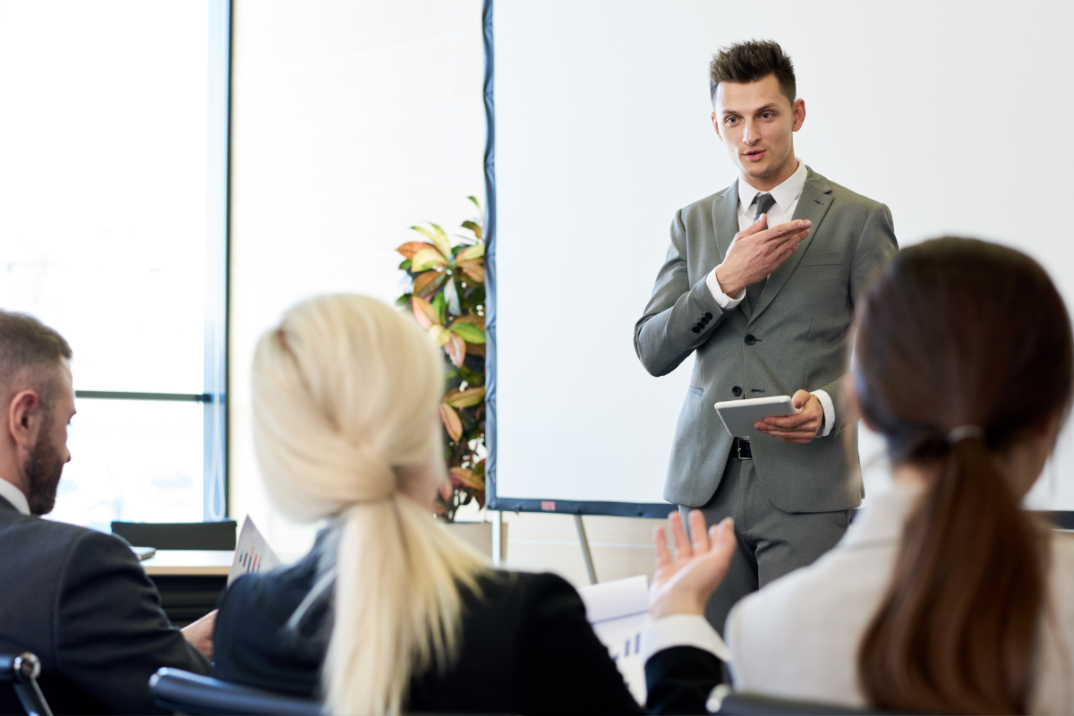 What Does a Communications Manager Do