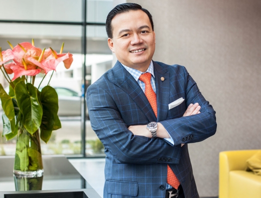 swiss-hotel-management-school-alumnus-cyril-warsono