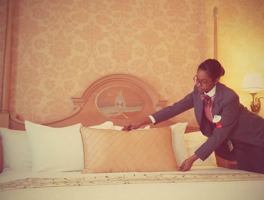 housekeeping-management-traineeship-at-disney-paris